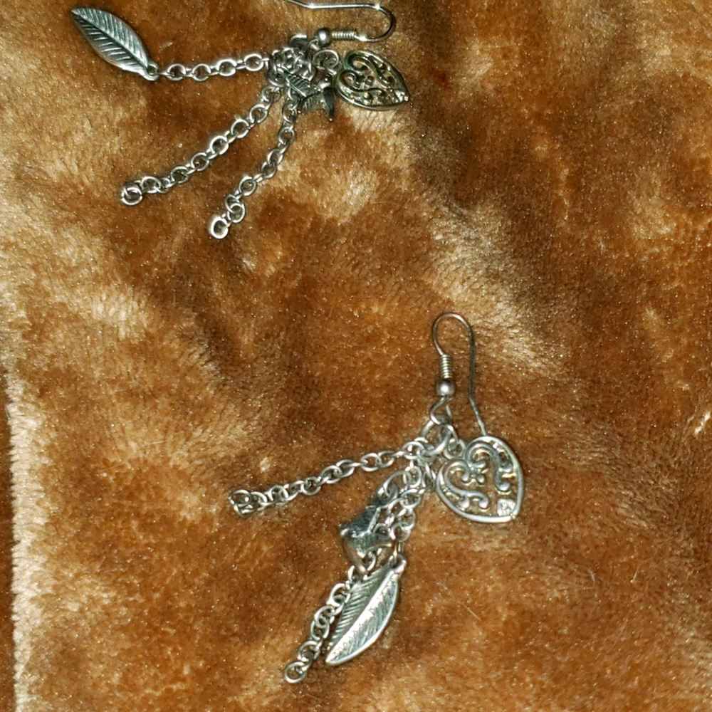 Dangle earrings